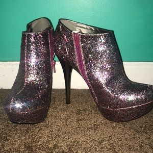 Glittered Size 9 platform heels